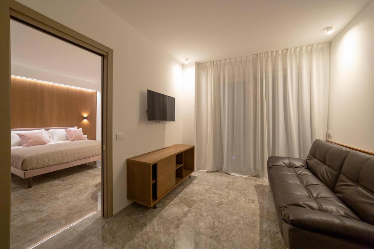 Le Stanze Del Lago Lake View Όπως Εξωτερικό φωτογραφία